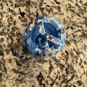 Bath & body Works Floral Blue Peace Sign car, air freshener holder